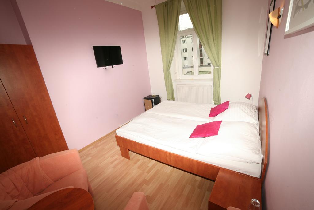 Leon Hotel Prague Luaran gambar